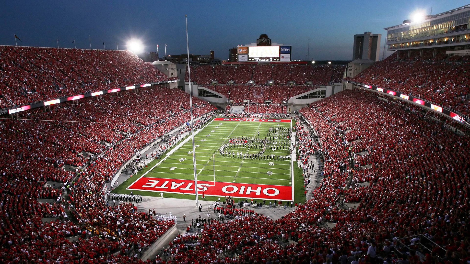 实验性足球赛事试点全国推行，探索多元化比赛模式，校园足球实验班